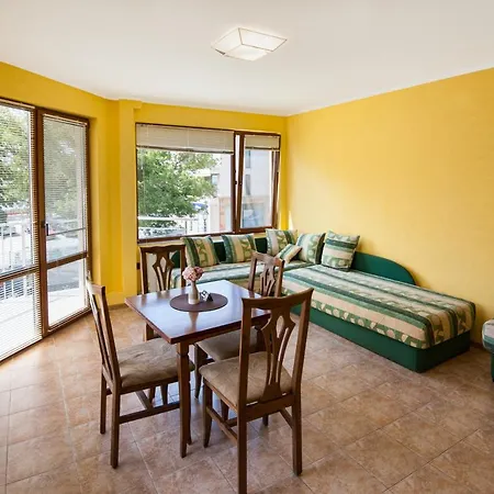 Apartamento Апартамент Слънчев Ден
